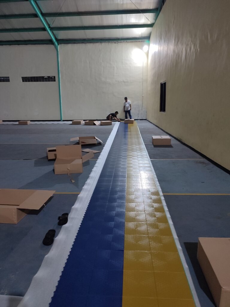 lantai futsal interlock merek ultracon https://ragamjaringsport.id/